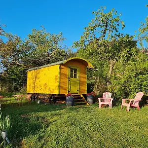  Camping Les Roulottes Du Pilat