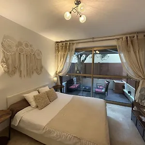 https://beach-flat.fr-provencehotel.com