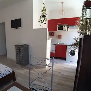 https://studio-lou-nidou-nice-centre.fr-provencehotel.com